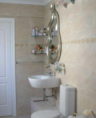 Santander City Centre House | Central room with key, shared bathroom Wifi