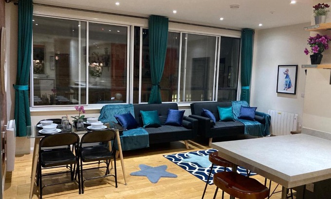 Sheffield City Centre Apartment | Central Sheffield 3BED 3BATH V Pent-Apartment