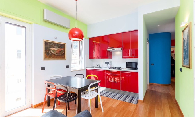 Sorrento Condo | Central Sorrento Top Floor 2BR Flat recently renovated