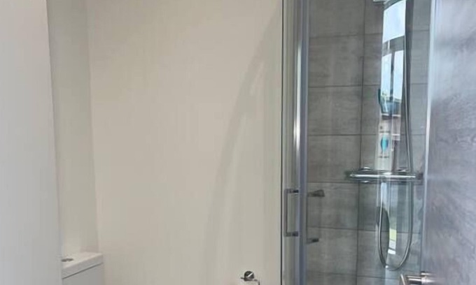 Peterborough Apartment | Central Spacious 2 Bedroom Apartment