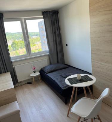 Juh Apartment | Central Studio near McDonald's