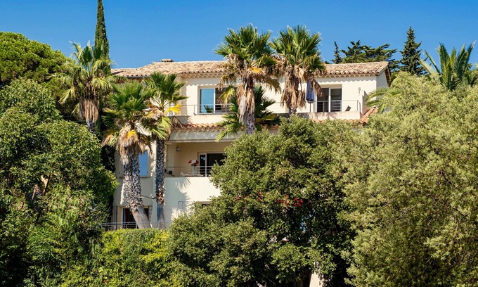 Sainte-Maxime City Centre Villa | CENTRAL VILLA with PANORAMIC SEA VIEWS - SAINTE-MAXIME - SLEEPS 14 !