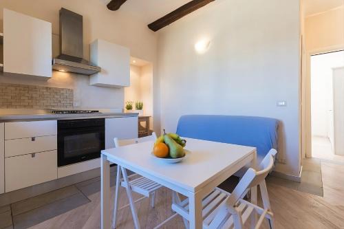 Roman Quarter Apartment | Centralissimo - Vista Alpi!