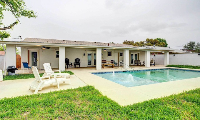 Eagle Pass House | Centrally Located Eagle Pass Home w/Pool!