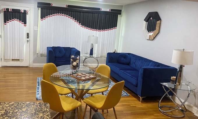 St. Louis House | Centrally located family friendly quiet neighborhood