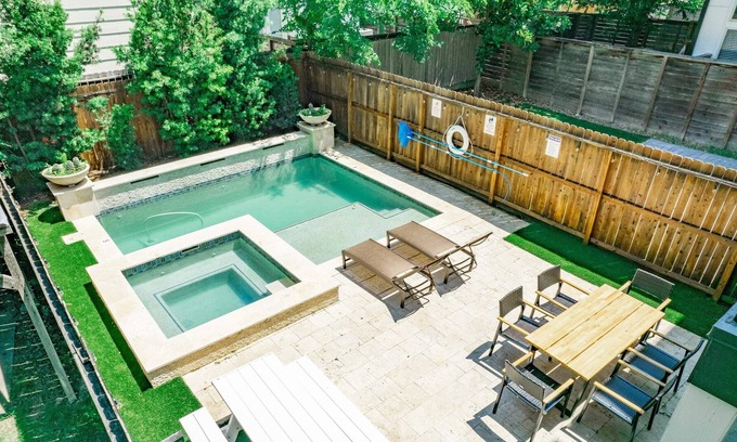 Washington Ave./ Memorial Park House | Centrally Located w/ Stunning Backyard Pool Oasis!