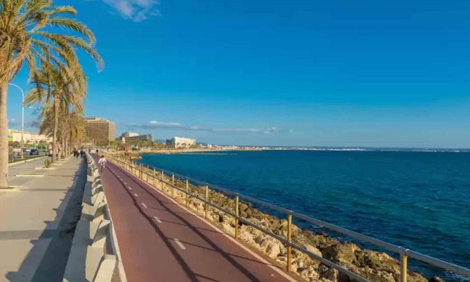 Pere Garau Ski Chalet | Centric - House In Palma. Free Wifi