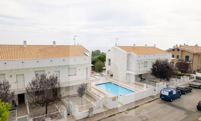 Foggetta Apartment | Cerrano Park A02 - Zefiro - Apartament with garden and terrace with Seaview