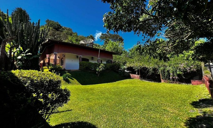 Lindoia House | Chácara em Lindóia no coração do circuito das águas