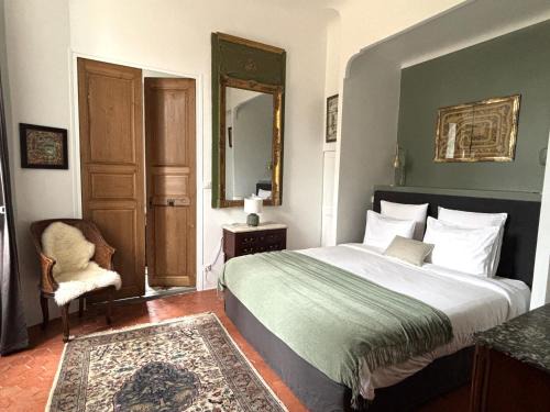 Grand Sud Bed & Breakfast | Château de Saint-Girons - Luxury Guest House in Provence