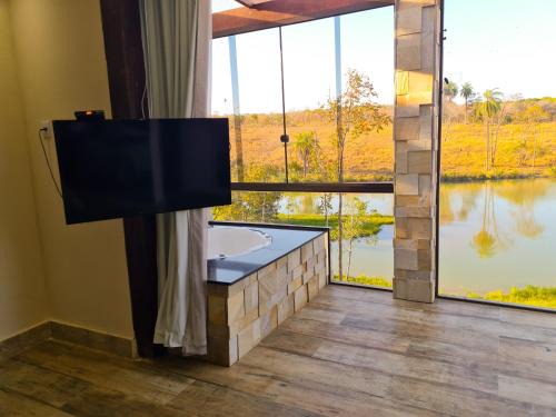 Jaboticatubas Other | Chalé/Loft com hidromassagem defronte Lagoa na Serra do Cipó