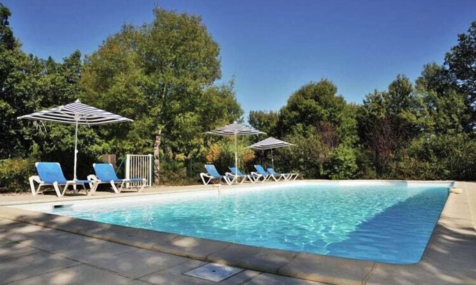 Lachapelle-Auzac Ski Chalet | Chalet in the woods of beautiful Dordogne valley