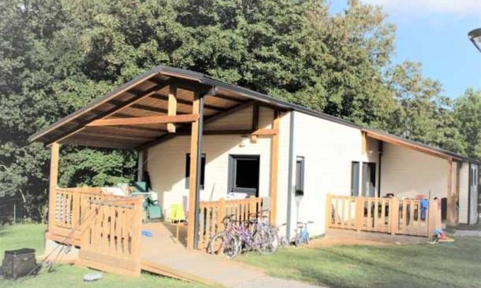 Merdrignac Ski Chalet | Chalet 3 étoiles - Piscine - eehaed