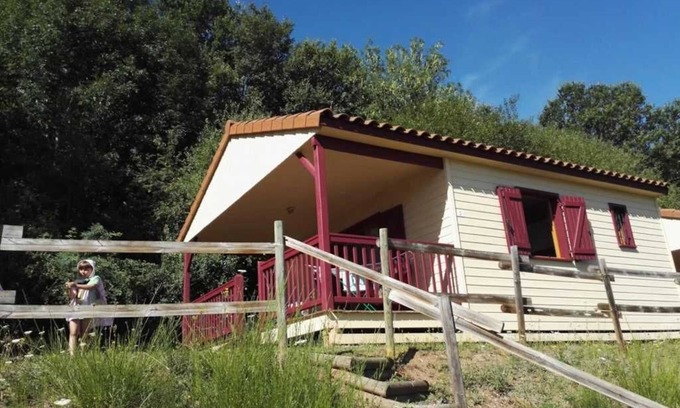 Vieille-Brioude Ski Chalet | Chalet 3 étoiles - Piscine - eeiigg