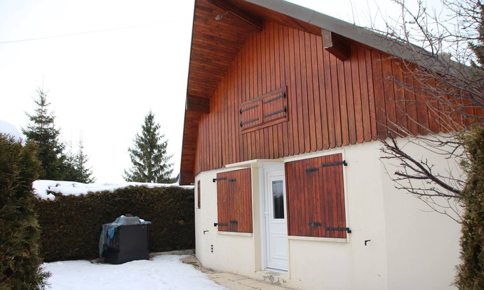 Metabief Ski Chalet | Chalet 30m² in Métabief (Doubs) at the foot of the slopes (Ski & MTB), Lake 10 mins away