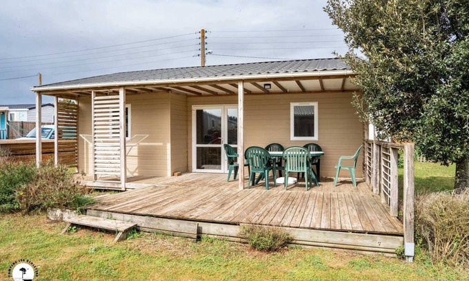 La Faute-sur-Mer Ski Chalet | Chalet 4 étoiles - Piscine - eeheai