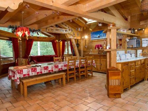 Chatel Apartment | Chalet 8 pièces, 16 pers, proche village, parking, WiFi, animaux admis - FR-1-676-112