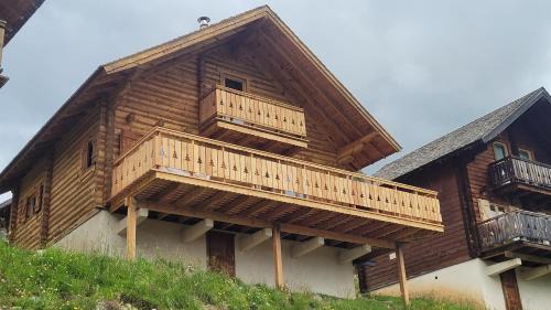 Le Devoluy Ski Chalet | Chalet Aneloup vue d'exception à la Joue du Loup
