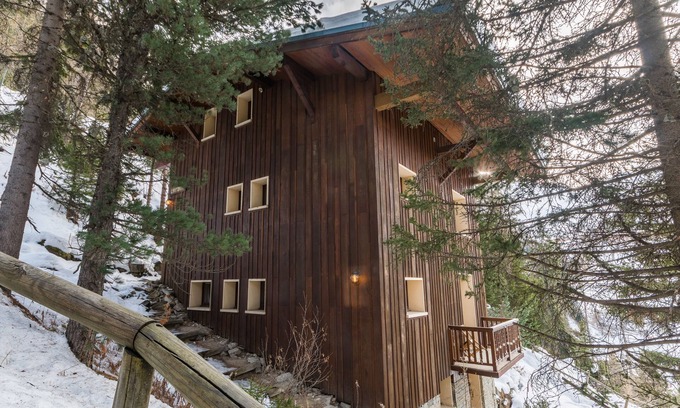 Plagne 1800 Ski Chalet | Chalet Antonin Plagne 1800 300m from the lifts