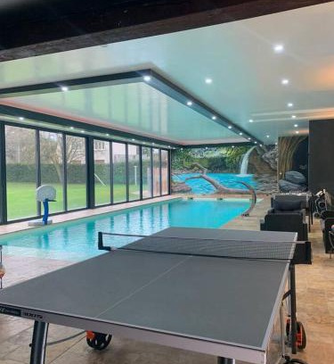 Clermont-Creans Ski Chalet | Chalet authentique à Clermont-Créans avec piscine partagée