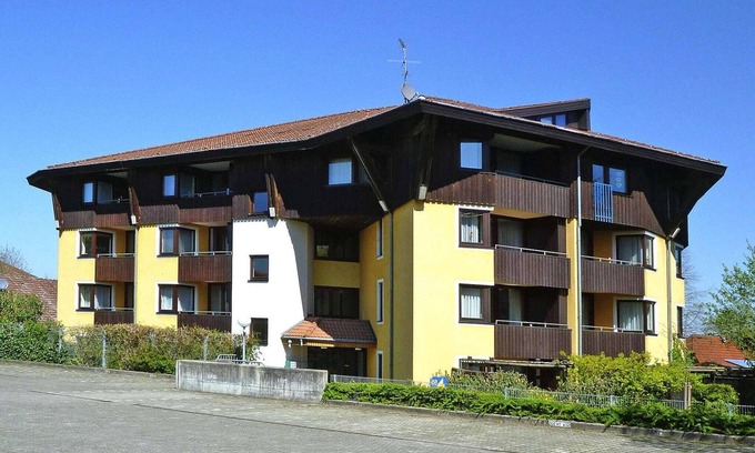 Immenstaad am Bodensee Apartment | Chalet by Lake Constance with Alps Views
