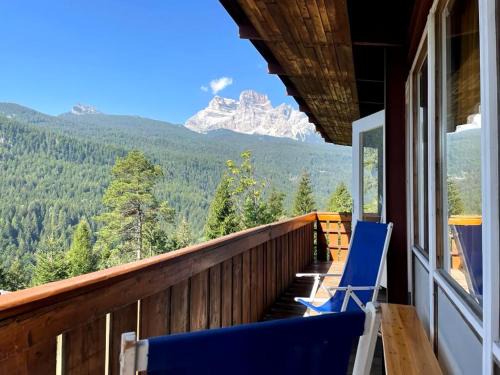 Borca di Cadore Ski Chalet | Chalet design, 7 bed, Wi-Fi, Tv, Cortina