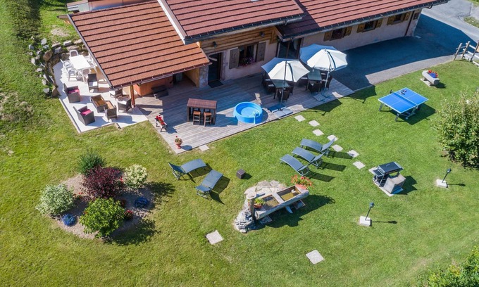 Chatel Ski Chalet | Chalet for 15 people - modern, large garden, close to the slopes and private spa