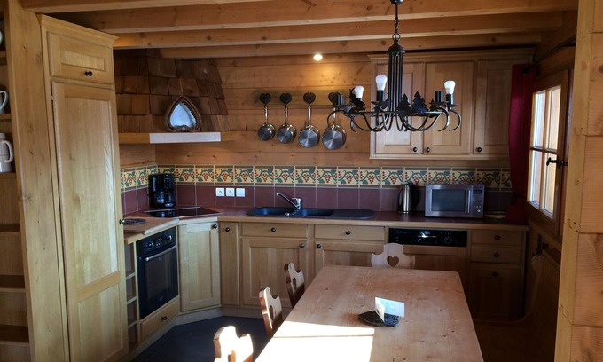 La Clusaz Ski Chalet | Chalet full south 4 stars.