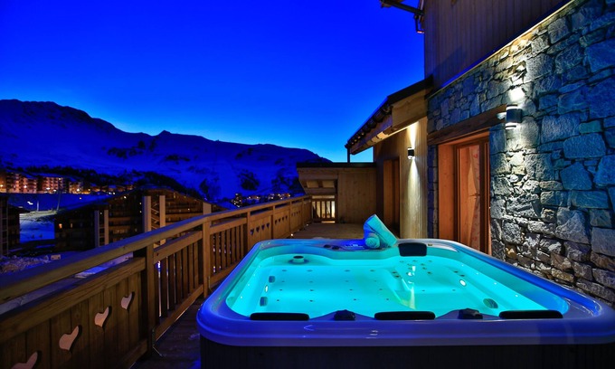 Plagne Soleil Ski Chalet | Chalet Hellebore - Plagne Soleil
