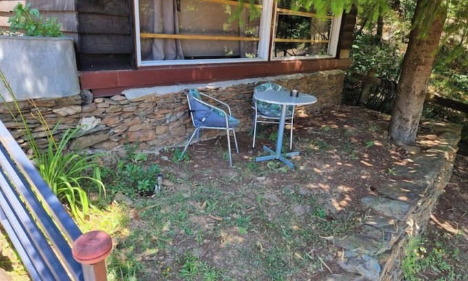 Concoules Ski Chalet | Chalet in the heart of the forest Animals ok