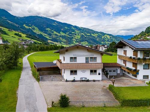 Ramsau im Zillertal House | Chalet in Zillertal near Ski Slopes