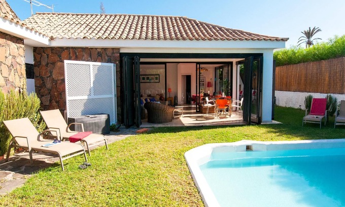 Campo Internacional Maspalomas Villa | Chalet Isabel by VillaGranCanaria