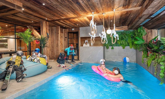 Monetier-les-Bains Ski Chalet | chalet l'orpin, swimming pool, sauna, billiards, cinema