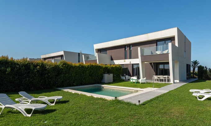 Ayamonte Ski Chalet | Chalet Las Marismas - Playa de los Haraganes HCHM3P00