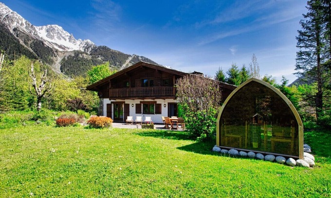 Les Praz-de-Chamonix Ski Chalet | Chalet les Praz | Sauna Cinema| Starlink connection | Close to ski lift