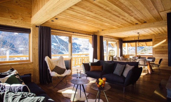 La Salle-les-Alpes Ski Chalet | Chalet Luxueux 10 Pers. à Serre Chevalier - Terrasse, Local à Ski, Navette Gratuite - FR-1-762-18