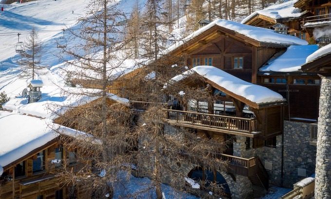 Val-d'Isere Ski Chalet | Chalet Montana in Val d’Isère