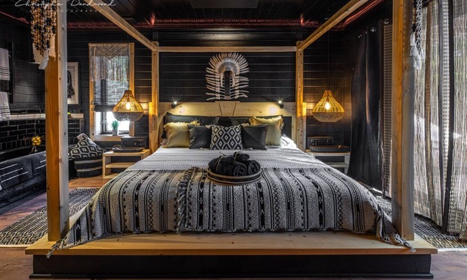 La Malbaie Cabin | Chalet Tipee, Spa, Sauna, Billard et vue sur la Forêt