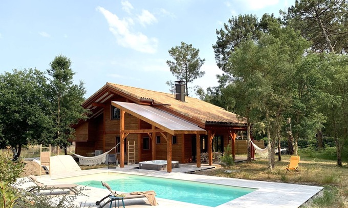 Vielle-Saint-Girons Ski Chalet | CHALET UNDER THE CORKS