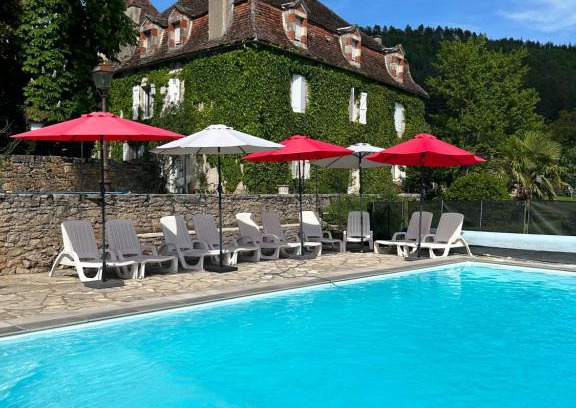 Tour-de-Faure Bed & Breakfast | Chambres d'hôtes Maison Redon