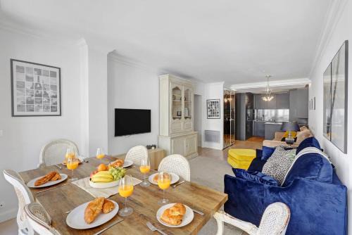Madeleine Apartment | Champs-Élysées & Arc de Triomphe - 2BR - Paris Vacation Rentals