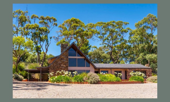 McLaren Vale Apartment | Chapel Hill Winery Guest House
