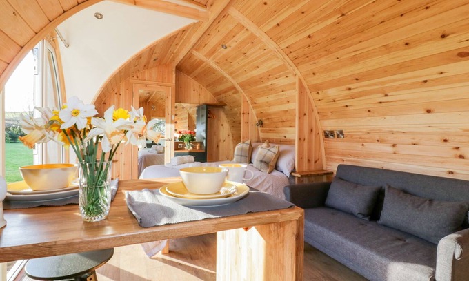 Saint Ann's Chapel Cottage | Chapel Pod