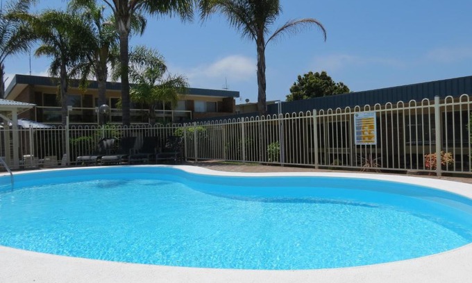 Merimbula Apartment | Chapman Court