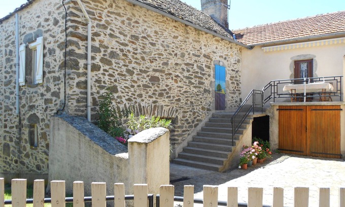 Lescure-Jaoul House | Character house, Les Cayroux