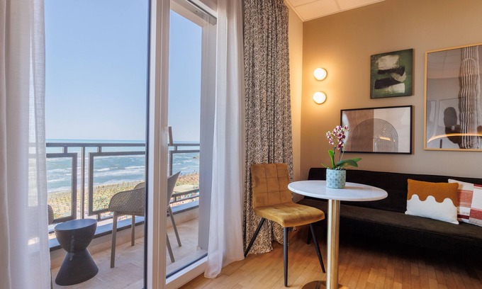 Pesaro Hotel | Charlie in Pesaro