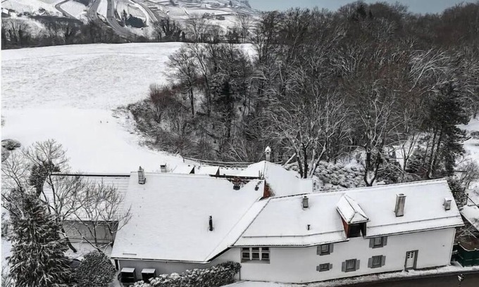 Bourg-en-Lavaux Apartment | Charm and Calm in Grandvaux - Lavaux - Garden Level