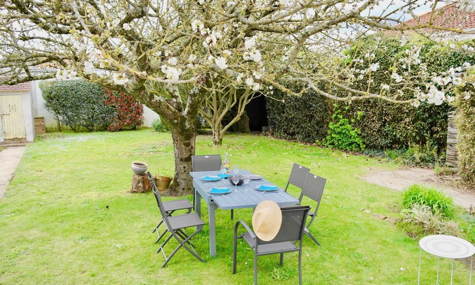 Saint-Gilles-Croix-de-Vie Ski Chalet | Charming house for 4 people at the beach