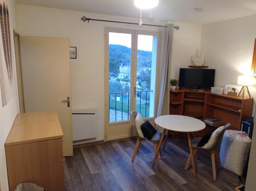 Greoux-les-Bains Apartment | Charmant appartement