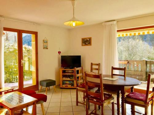 Villard-de-Lans Apartment | Charmant appartement à Villard-de-Lans - 6 pers, terrasse, jardin, proche des pistes et commodités - FR-1-515-135